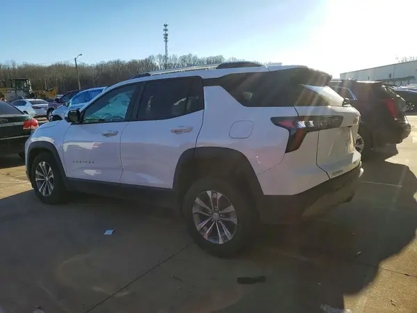 3GNAXHEG6SL225010 2025 CHEVROLET EQUINOX - Image 2
