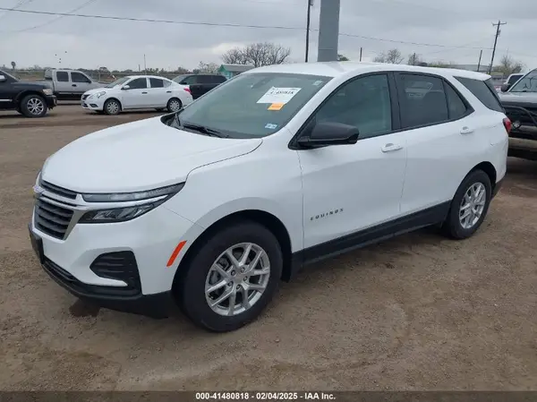 3GNAXHEG7RL368557 2024 CHEVROLET EQUINOX - Image 2