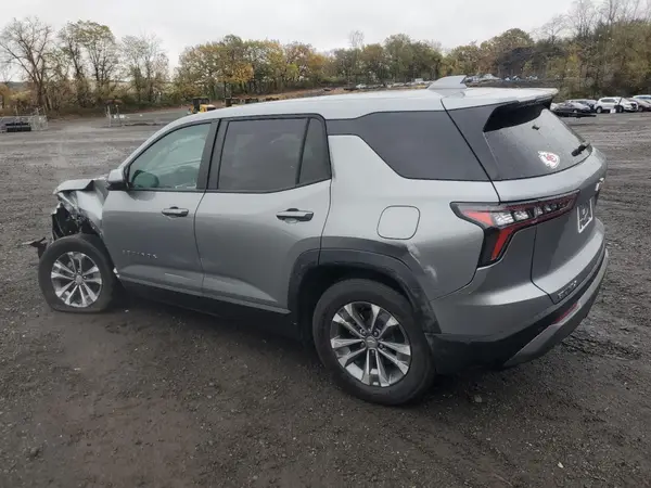 3GNAXHEG7TL217631 2026 CHEVROLET EQUINOX - Image 2