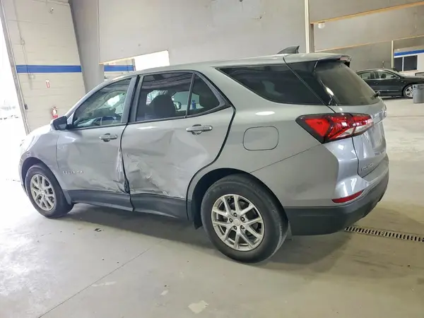 3GNAXHEG8RL174734 2024 CHEVROLET EQUINOX - Image 2
