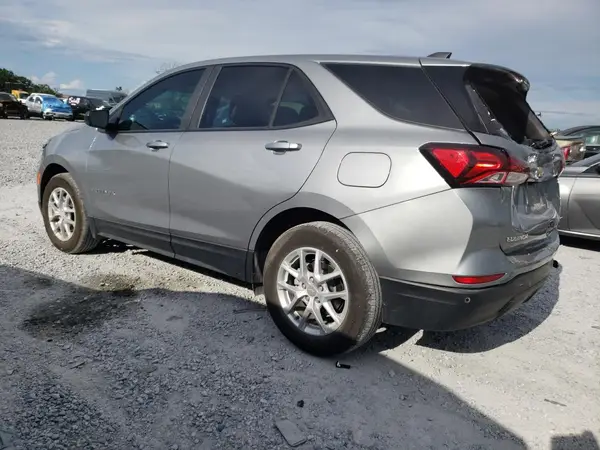 3GNAXHEG8RL238643 2024 CHEVROLET EQUINOX - Image 2