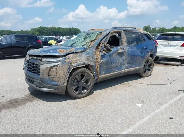 3GNAXHEG8SL186016 2025 CHEVROLET EQUINOX - Image 2