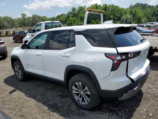 3GNAXHEG8SL303240 2025 CHEVROLET EQUINOX - Image 2