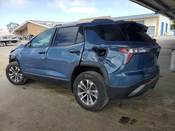 3GNAXHEG8SL311905 2025 CHEVROLET EQUINOX - Image 2