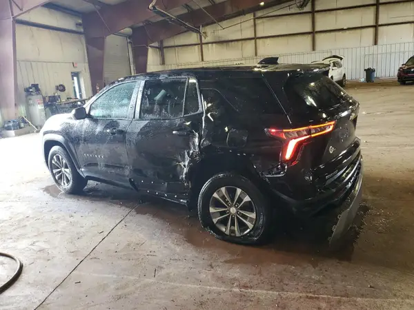 3GNAXHEG8TL133382 2026 CHEVROLET EQUINOX - Image 2