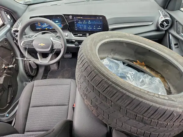 3GNAXHEG8TL170934 2026 CHEVROLET EQUINOX - Image 8