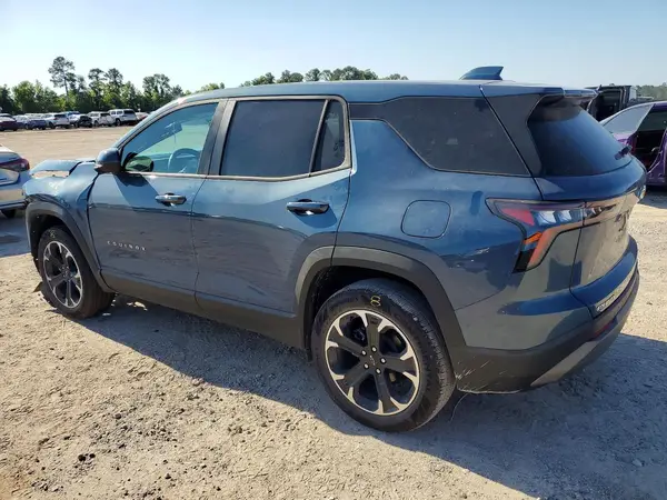 3GNAXHEG8TL341942 2026 CHEVROLET EQUINOX - Image 2