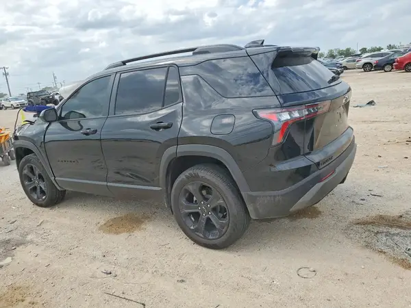 3GNAXHEG8TL373533 2026 CHEVROLET EQUINOX - Image 2