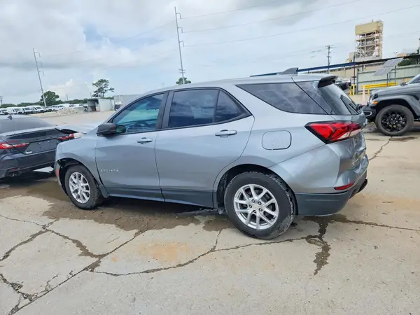 3GNAXHEG9PL100817 2023 CHEVROLET EQUINOX - Image 2