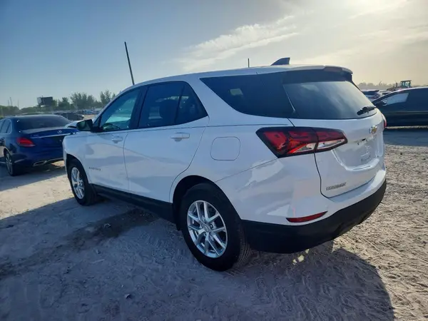 3GNAXHEG9RL186696 2024 CHEVROLET EQUINOX - Image 2