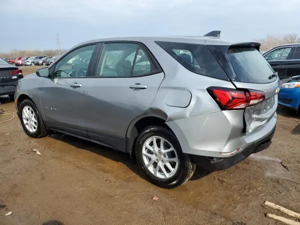 3GNAXHEG9RL191185 2024 CHEVROLET EQUINOX - Image 2
