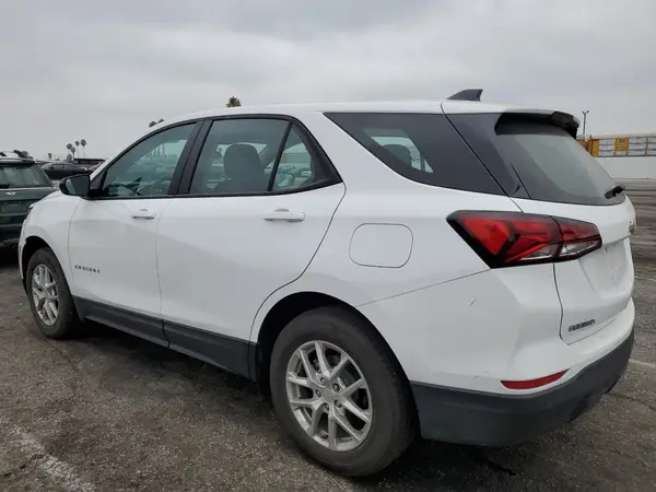 3GNAXHEG9RL272350 2024 CHEVROLET EQUINOX - Image 2