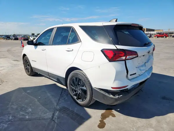 3GNAXHEG9RL305010 2024 CHEVROLET EQUINOX - Image 2