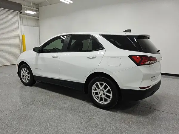 3GNAXHEG9RL313138 2024 CHEVROLET EQUINOX - Image 2
