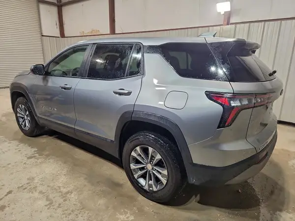 3GNAXHEG9SL313677 2025 CHEVROLET EQUINOX - Image 2
