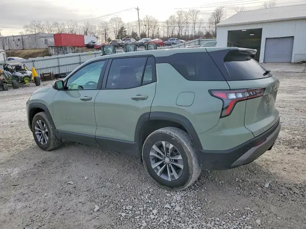 3GNAXHEG9TL147940 2026 CHEVROLET EQUINOX - Image 2