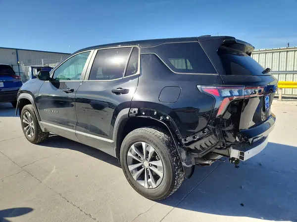 3GNAXHEG9TL210731 2026 CHEVROLET EQUINOX - Image 2