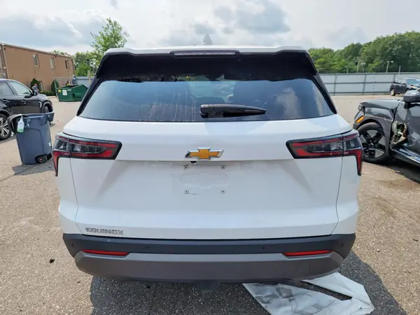 2026 CHEVROLET EQUINOX auction photo 6