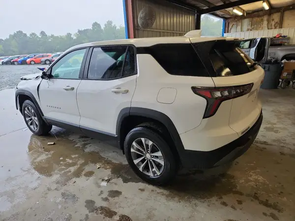 3GNAXHEGXSL102374 2025 CHEVROLET EQUINOX - Image 2