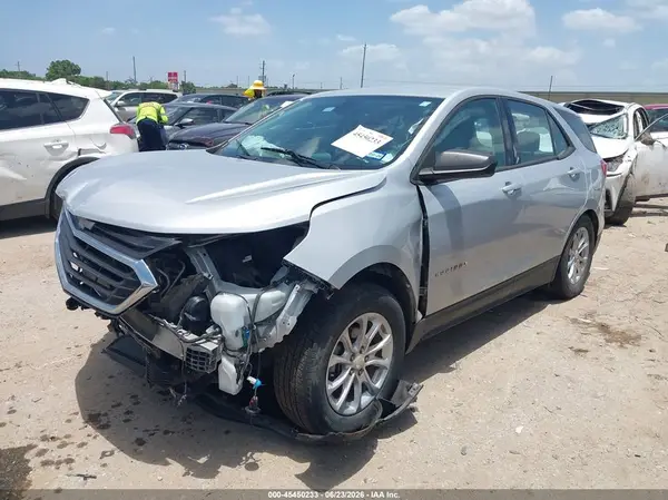 3GNAXHEV0JL109881 2018 CHEVROLET EQUINOX - Image 2