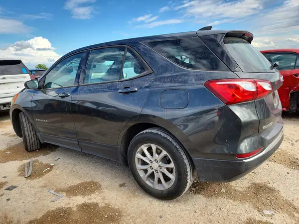 3GNAXHEV0JL299035 2018 CHEVROLET EQUINOX - Image 2