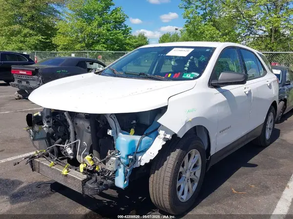 3GNAXHEV0JL300782 2018 CHEVROLET EQUINOX - Image 2