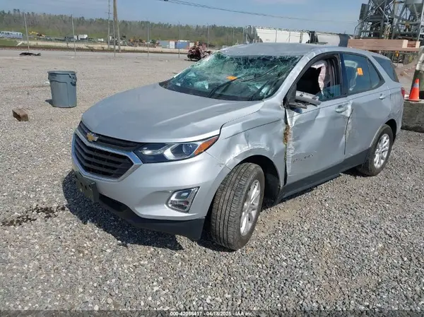 3GNAXHEV0JS504679 2018 CHEVROLET EQUINOX - Image 2