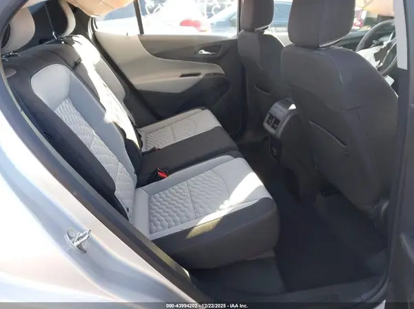 3GNAXHEV0JS509963 2018 CHEVROLET EQUINOX - Image 8