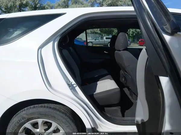 3GNAXHEV0JS509977 2018 CHEVROLET EQUINOX - Image 8