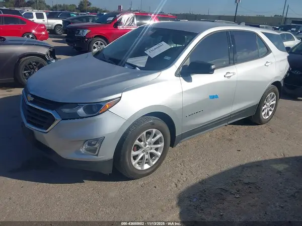 3GNAXHEV0JS541554 2018 CHEVROLET EQUINOX - Image 2