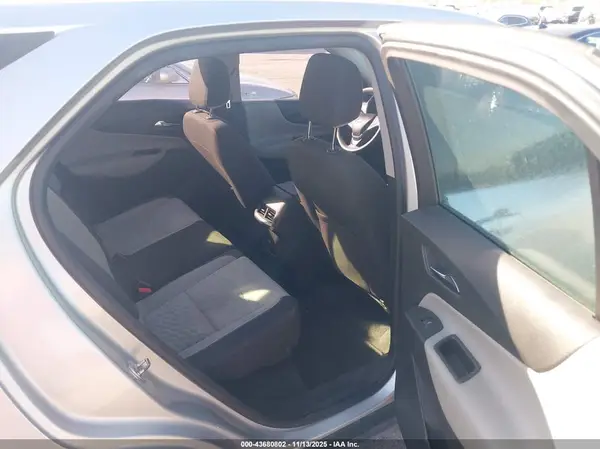 3GNAXHEV0JS541554 2018 CHEVROLET EQUINOX - Image 8