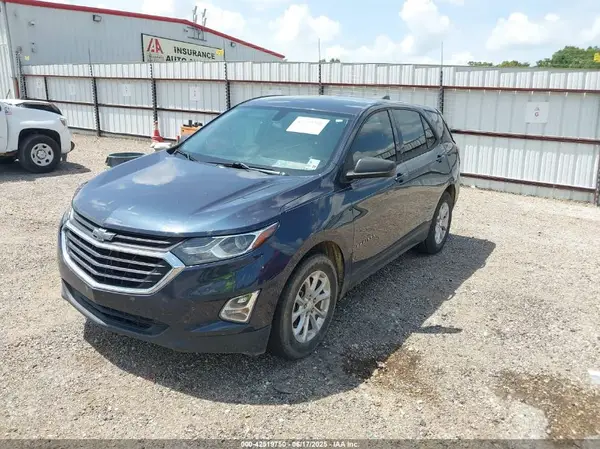 3GNAXHEV0JS611912 2018 CHEVROLET EQUINOX - Image 2