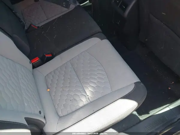 3GNAXHEV0KL240181 2019 CHEVROLET EQUINOX - Image 8
