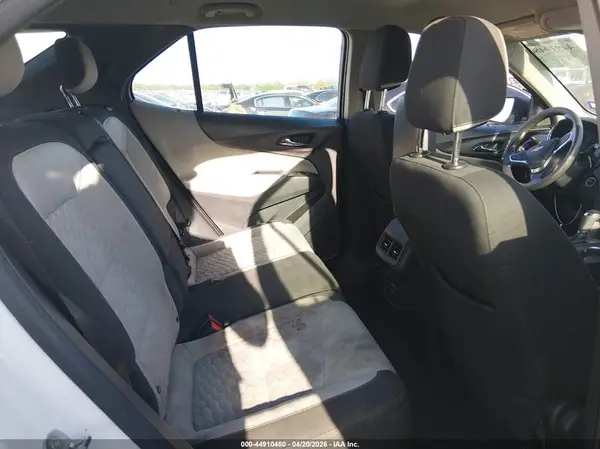 3GNAXHEV0KS564155 2019 CHEVROLET EQUINOX - Image 8