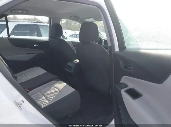 3GNAXHEV0KS564995 2019 CHEVROLET EQUINOX - Image 8