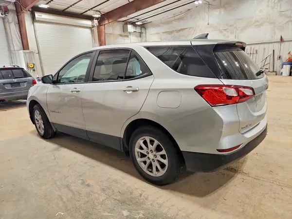 3GNAXHEV0LS716582 2020 CHEVROLET EQUINOX - Image 2