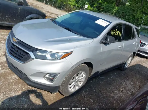 3GNAXHEV1JL126267 2018 CHEVROLET EQUINOX - Image 2