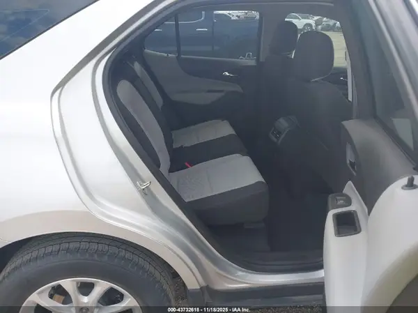 3GNAXHEV1JS558394 2018 CHEVROLET EQUINOX - Image 8
