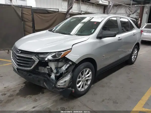 3GNAXHEV1LS704893 2020 CHEVROLET EQUINOX - Image 2