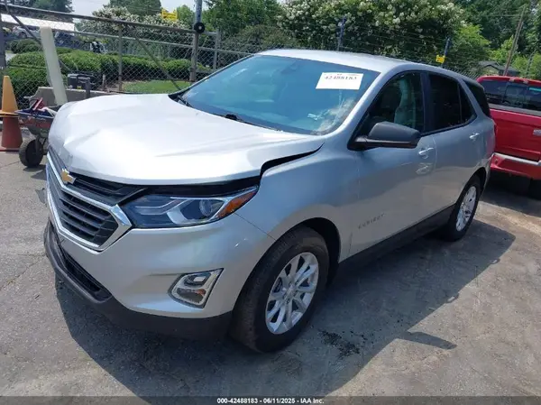 3GNAXHEV1MS100231 2021 CHEVROLET EQUINOX - Image 2