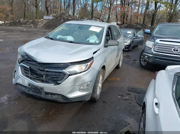 3GNAXHEV1MS150451 2021 CHEVROLET EQUINOX - Image 2