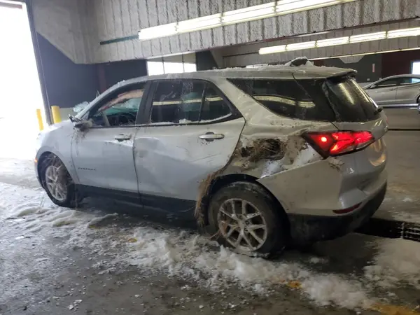 3GNAXHEV1NS180759 2022 CHEVROLET EQUINOX - Image 2