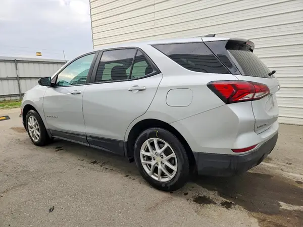 3GNAXHEV1NS181233 2022 CHEVROLET EQUINOX - Image 2