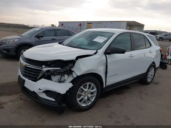 3GNAXHEV1NS245240 2022 CHEVROLET EQUINOX - Image 2