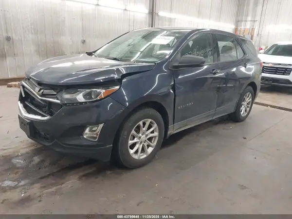 3GNAXHEV2JL335744 2018 CHEVROLET EQUINOX - Image 2