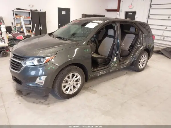 3GNAXHEV2JS581442 2018 CHEVROLET EQUINOX - Image 2
