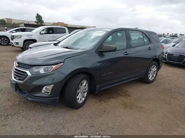 3GNAXHEV2JS618540 2018 CHEVROLET EQUINOX - Image 2