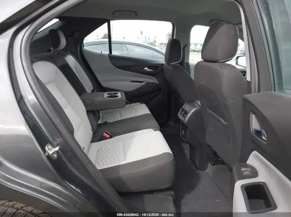 3GNAXHEV2JS618540 2018 CHEVROLET EQUINOX - Image 8