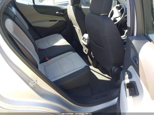 3GNAXHEV2JS627853 2018 CHEVROLET EQUINOX - Image 8