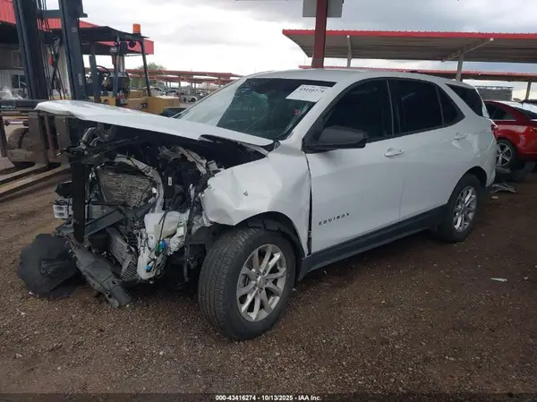 3GNAXHEV2JS628145 2018 CHEVROLET EQUINOX - Image 2